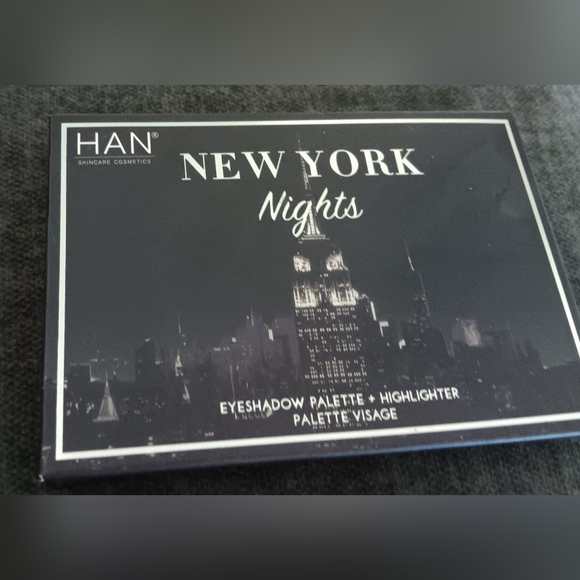 HAN New York 🏙️ Nights Eyeshadow Highlighter Magnetic Palette Cruelty Free - Picture 1 of 3